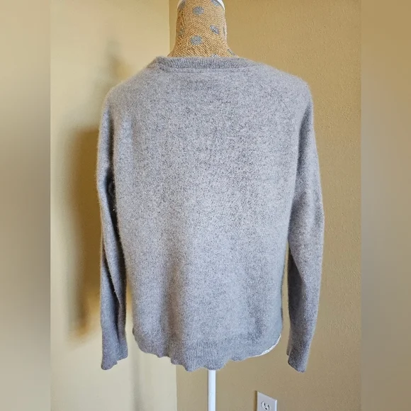 100% Cashmere Gray Cream Striped Sweater Apt. 9 - Picture 3 of 8